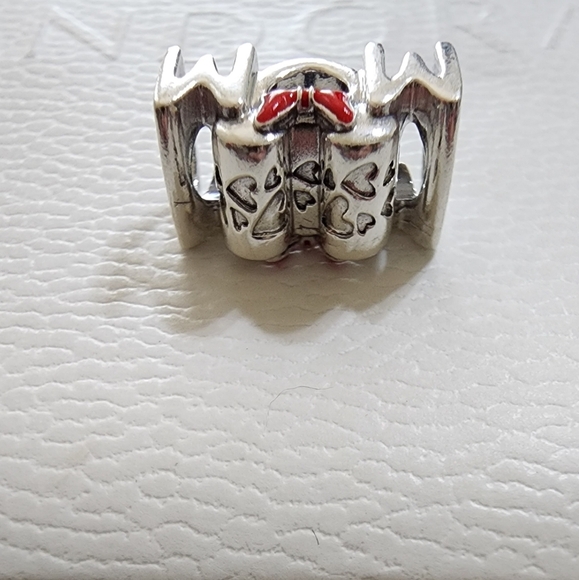 Pandora Disney Minnie Mouse Bow & Mum Charm - Picture 6 of 10